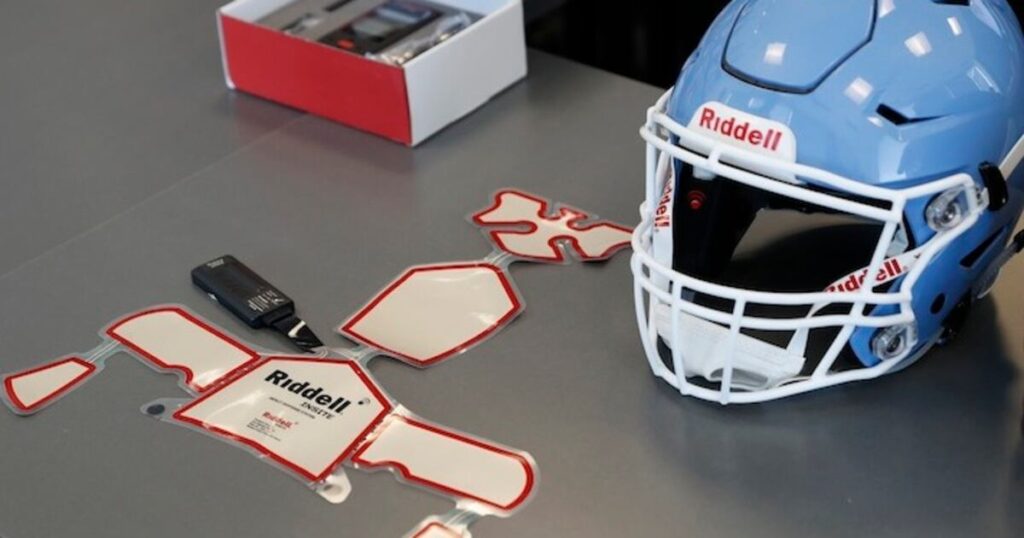 🧪 Sensor-Enhanced Helmets