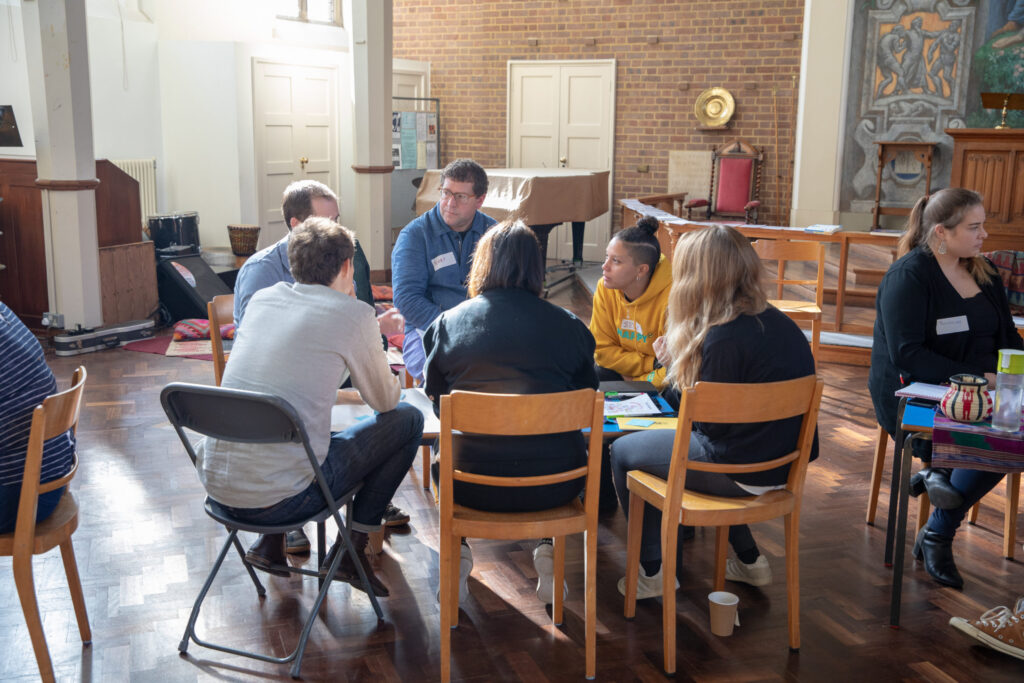 📢 Audience Engagement and Community-Building